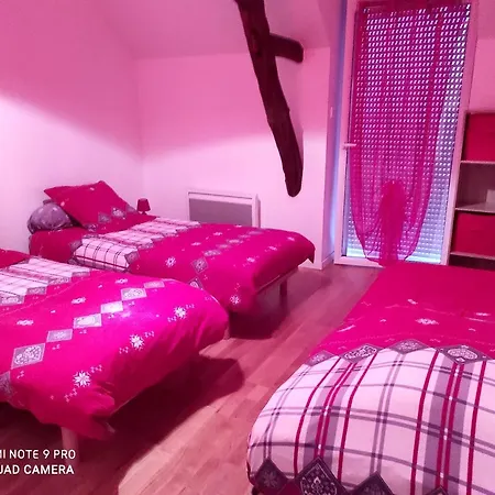 בית נופש Maison Accueillante A Avec Terrasse Et Parking Inclus *