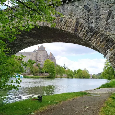 בית נופש Maison Accueillante A Avec Terrasse Et Parking Inclus *