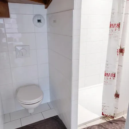 Maison Accueillante A Avec Terrasse Et Parking Inclus * Solesmes (Sarthe)