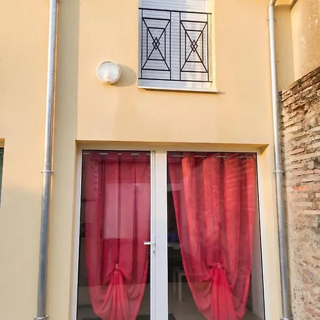 펜션 Maison Accueillante A Avec Terrasse Et Parking Inclus