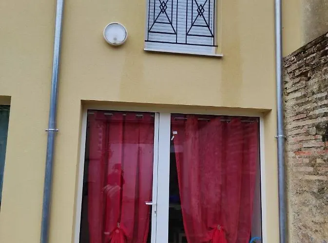בית נופש Maison Accueillante A Avec Terrasse Et Parking Inclus Solesmes (Sarthe)