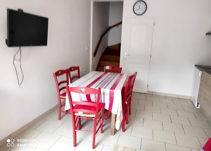 Maison Accueillante A Avec Terrasse Et Parking Inclus *